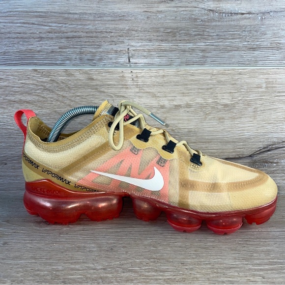 Nike Air VaporMax 2019 Crimson Gold 2018 Men’s 9.5 Excellent Used Condition! - Picture 2 of 11